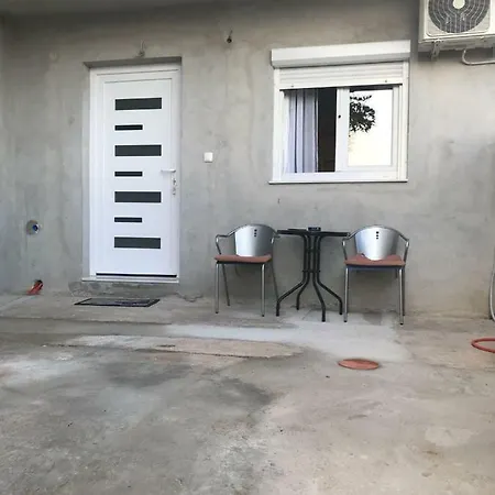 Studio Iva Apartment *